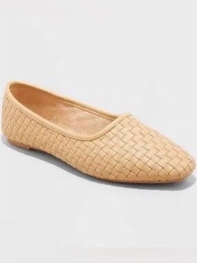 Universal Thread, Lorna Flats with Memory Foam, Tan, Size 12, NIB!